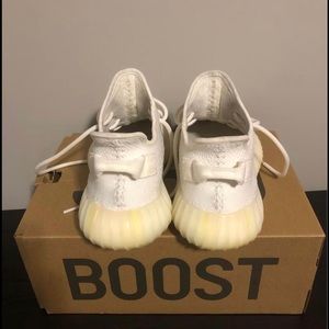 Cream White Yeezy Boost 350 V2